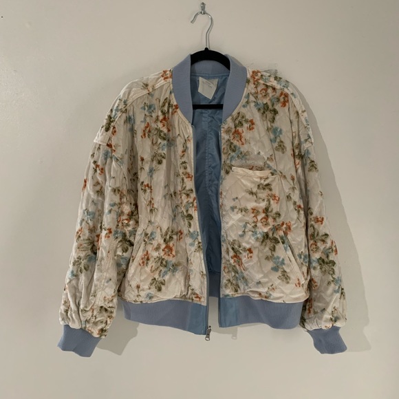 🎉FLASH SALE🎉 Urban outfitter Reversible Velvet Floral Bomber Jacket - Picture 9 of 11